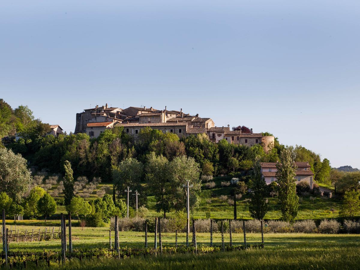 Ostello Bello Assisi Беванья Екстер'єр фото